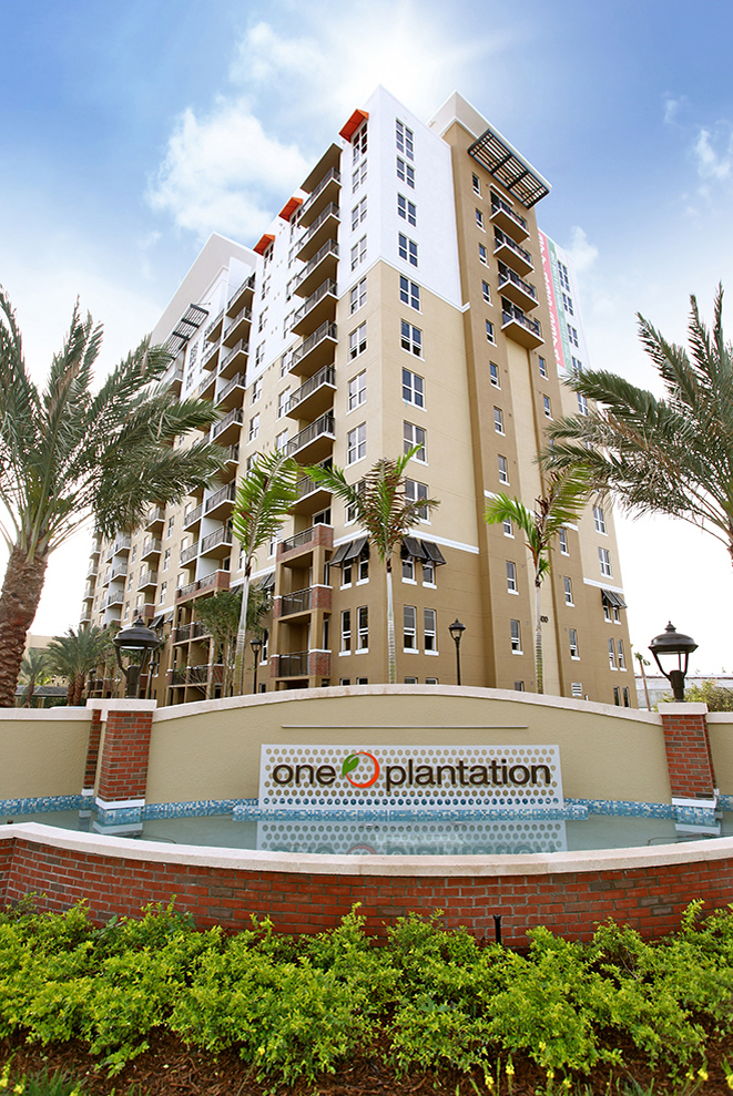 One Plantation Apartments
